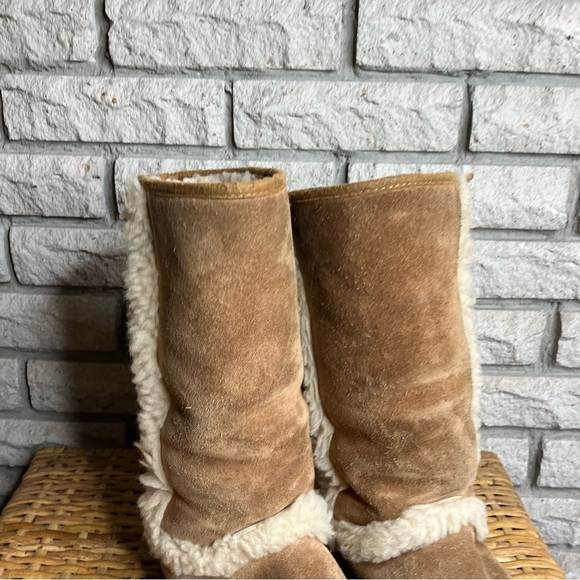 Tall Ugg Boots Chestnut - Picture 5 of 12